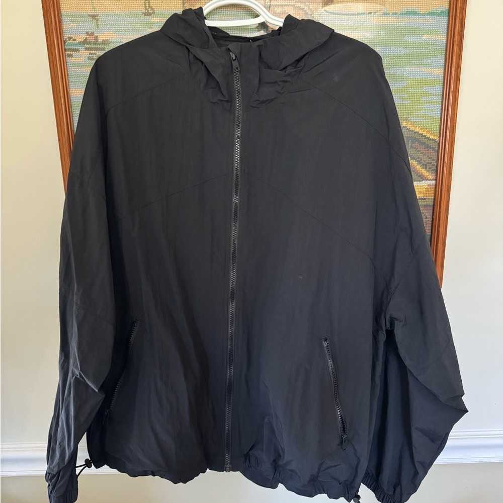 All Yoga vantage nylon ripstop track jacket. A little oversized. Size medium
